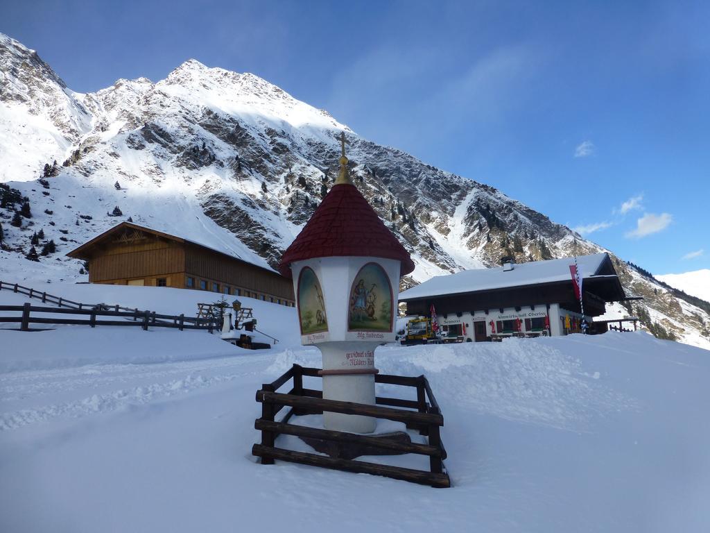 Hotel Almhof Neustift im Stubaital Eksteriør bilde