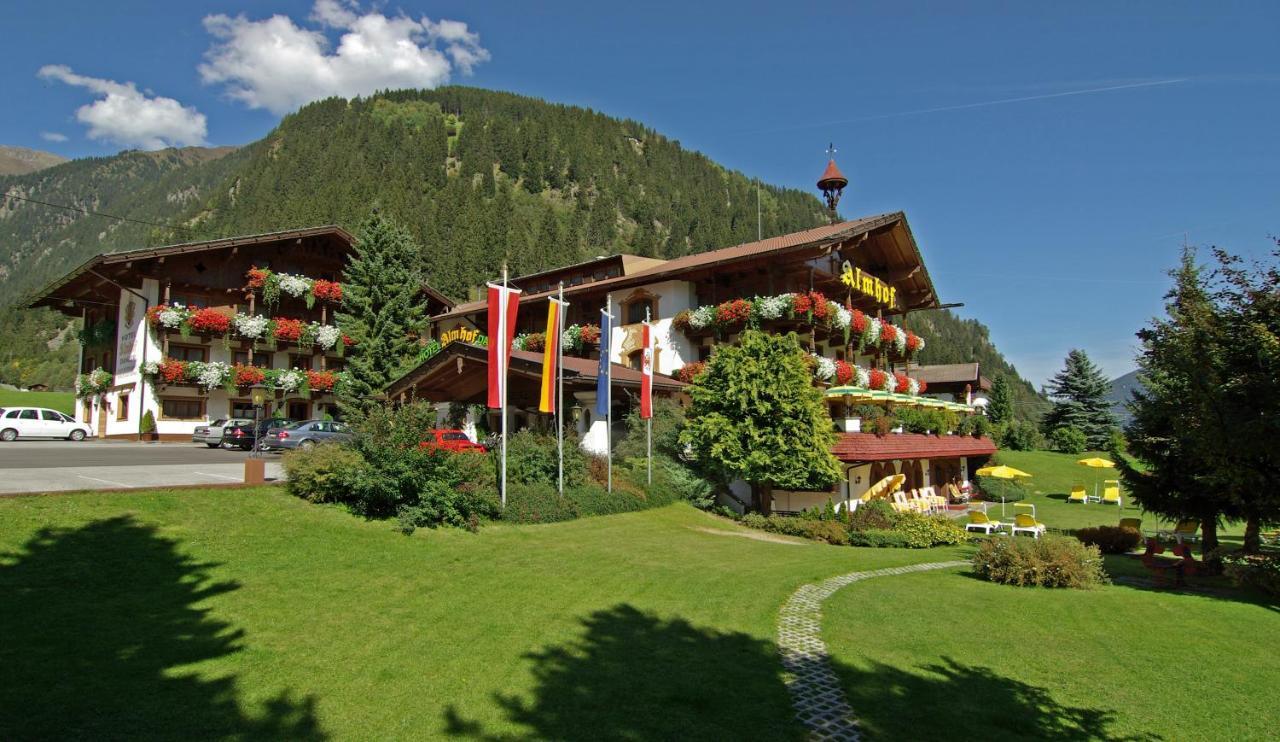 Hotel Almhof Neustift im Stubaital Eksteriør bilde