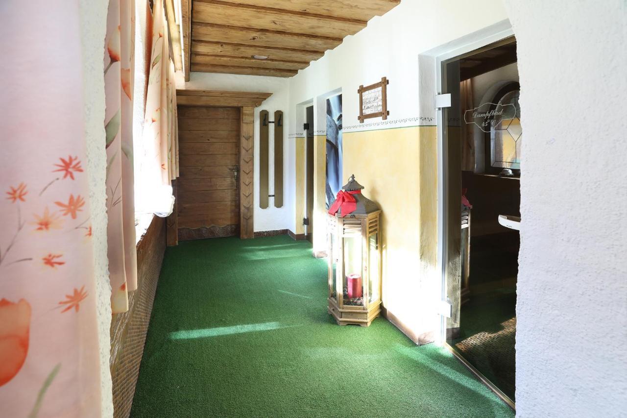 Hotel Almhof Neustift im Stubaital Eksteriør bilde